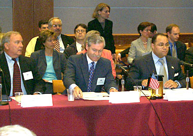 Shaun M. Sheehan, Tribune Corporation, Liason Coordinator; Dennis J. FitzSimons, President and COO of Tribune Company and MSRC Chairman; Michael K. Powell, FCC Chairman