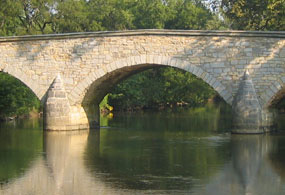 Modern photo of the Burnside Bridge