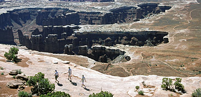 photo: Hikers on the Grand View Point Trail