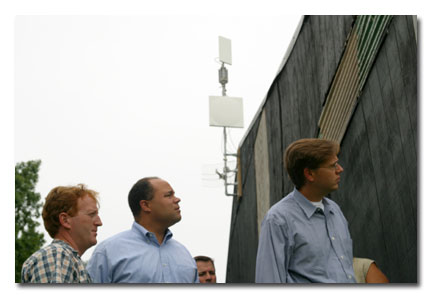 Marty Dougherty, Chairman Powell, and Commissioner Martin visit Roadstar's transmitter site at a barn in the Blue Ridge Mountains of Loudoun County, VA.