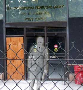 photo of Spiro T. Agnew's ghost standing outside of Waterside Mall