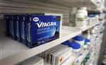 A box of Viagra, typically used to treat erectile dysfunction, is seen in a pharmacy in Toronto, January 31, 2008. REUTERS/Mark Blinch