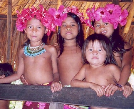 EMBERA DRUA GIRLS