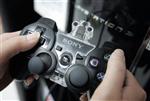 Sony Corp's PlayStation 3 (PS3) game controller is pictured at a Sofmap electric store in Tokyo May 14, 2008. REUTERS/Yuriko Nakao