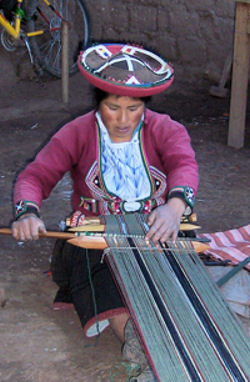 Image of a Female Weaver from Peru. Credit: DTS.