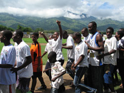 Excited youth head to an awards ceremony in Morogoro that recognized youth efforts to prevent the spread of HIV/AIDS.