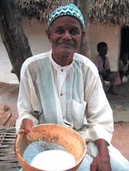 El Hadji Woora Baldé, chief of Saré Diaobévillage in the collectivity of Ndorna, with local kosam. 