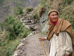 On this new trail, Mandan Khan of Koray village in Pakistan’s northern Battagram District can lead his livestock safely down the mountain in one hour. Before this trail was build, it took two days.