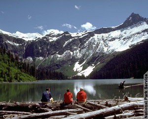 Vista del El Parque Internacional Waterton-Glacier de la Paz en la frontera entre Estados Unidos y Canadá.