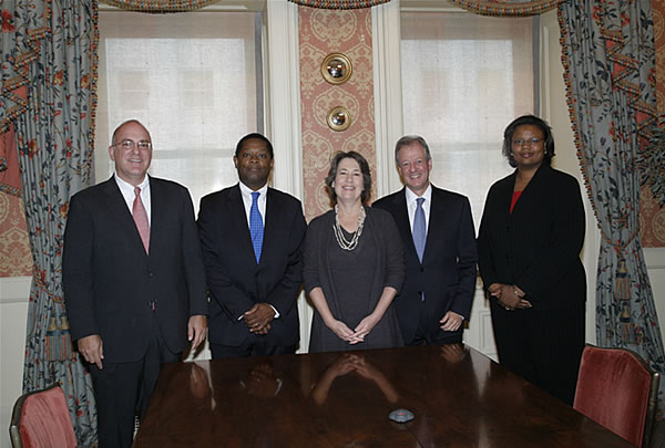 FDIC Chairman Bair poses with panelists Jonathan Mintz, Commissioner of New York City Department of Consumer Affairs; Derrick Cephas, CEO of Amalgamated Bank; Richard Neiman, Superintendent of New York State Banking Department; and Reverend Emma Jordan-Simpson, Executive Director of the Children’s Defense Fund of New York.