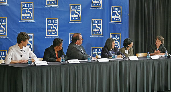 FDIC Chairman Sheila Bair discusses a question with Dallas area panelists.