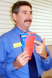 Tom Baldassari, Vicepresidente y Responsable de Conformidad, Cameron State Bank, Lake Charles, LA 