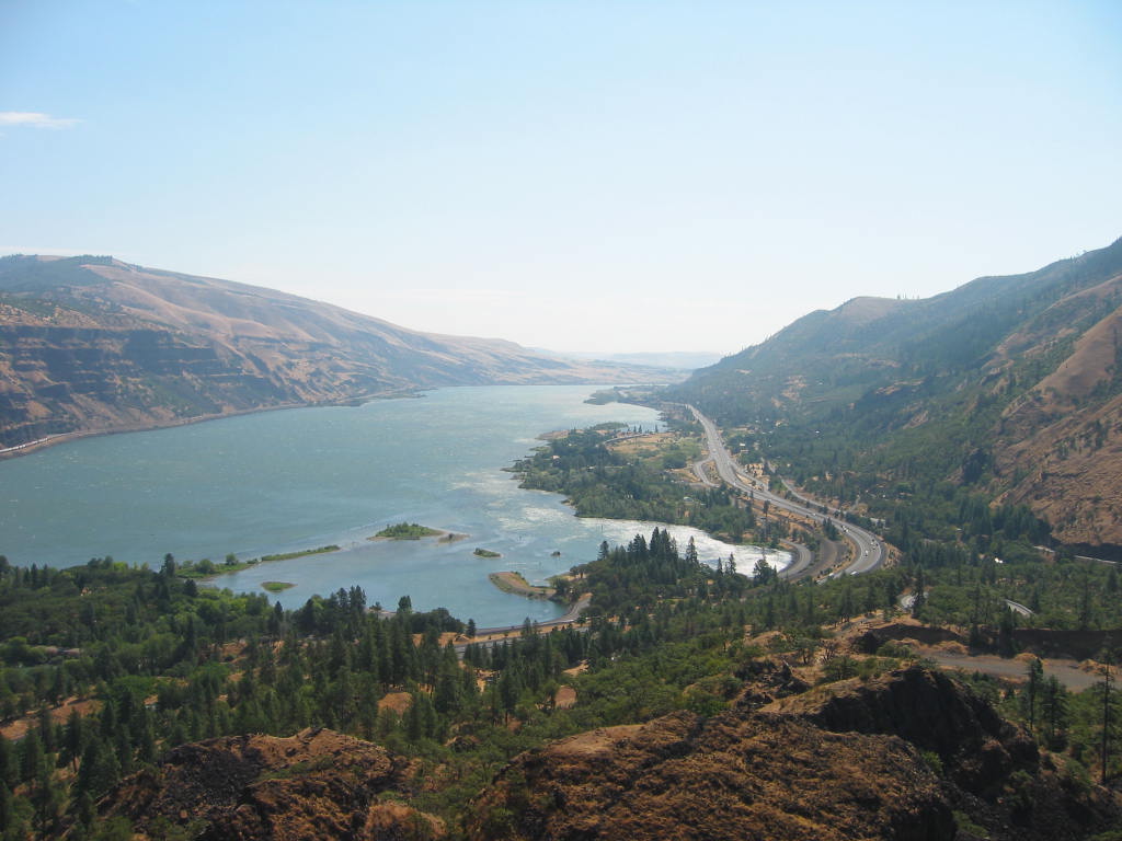 Photo: Columbia River Gorge Scenic Area, from Crown Point