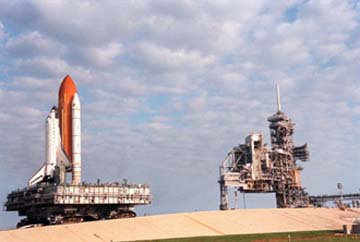 Space Shuttle Discovery rolls back to Launch Pad 39B 