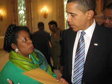 Congresswoman Sheila Jackson Lee discusses the “American Recovery and Reinvestment Act of 2009” with President Barack Obama.