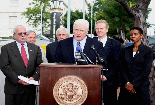 Moran addresses press conference with Washington regional delegation to announce $150 million for Metro in the FY10 Transportation Appropriations bill.