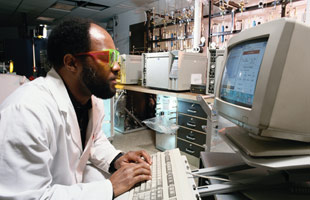 Scienctist in laboratory