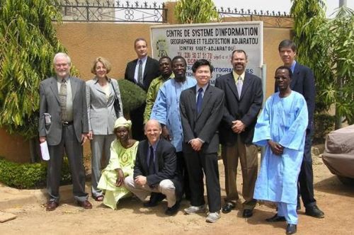 Date: 03/11/2008 Description: Global Dialogues on Emerging Science and Technology: STAS officials and other experts and policymakers visited the Centre de Système d&apos;Information Géographique et Télédétection in Adjaratou, Burkina Faso. © State Dept Image