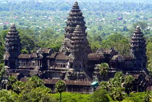 The Angkor Wat temple, Siem Reap, Cambodia, June 8, 2006. [© AP Images]