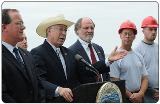Secretary Salazar was joined Governor of New Jersey Jon C. Corzine in Atlantic City, New Jersey to announce the ground-breaking exploratory leases. (Photo credit: Tami A. Heilemann - DOI) 