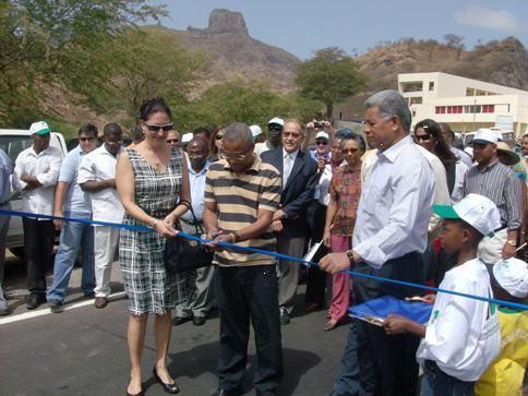 Ambassador Myles officially opens Millennium Challenge Corporation -funded Orgaos - Rincao Highway
