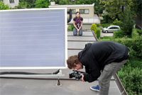 Students working on their solar energy story in Prague. (Photo Jakub Hornek)