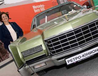 U.S. Consul General Sheila Gwaltney at the opening of the new Museum of Retro Cars