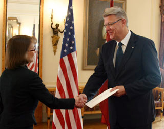 Ambassador Garber presenting her credentials