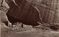 Cañon de Chelle. Walls of the Grand Cañon about 1200 Feet in Height