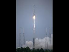 Liftoff of the Atlas V rocket with the LRO and LCROSS spacecraft