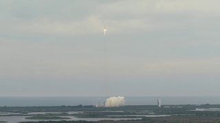 Abbreviated LaunchThis is identical to the version above except that it is cropped down to only the 3 minutes surrounding the launch.