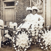 Martha Yates Jones & Pinkie Yates at Antioch Baptist Church in a buggy decorated for the annual Juneteenth celebration (c. 1905). Courtesy of Houston Metropolitan Research Center, Houston Public Library.