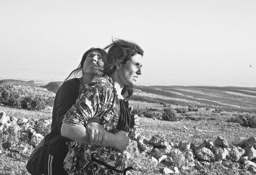 The new badlands: Yazidi women driven from their homes by Isis wait to be rescued from the Sinjar Mountains of Iraq