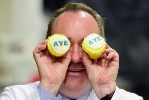 Ayes on the prize: Alex Salmond visits Brownings bakers in Kilmarnock, 3 September. Photo: Getty