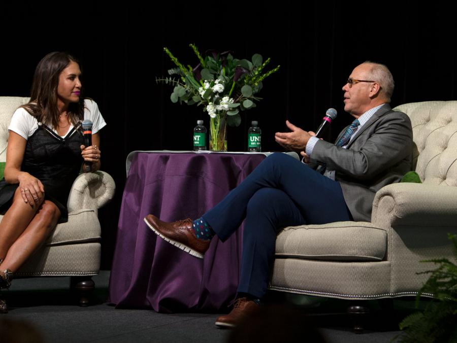 Wende Zomnir and UNT President Neal Smatresk