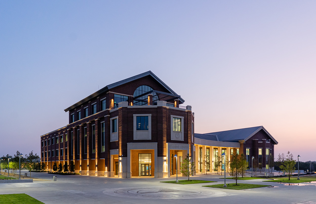 UNT Dallas Student Center 