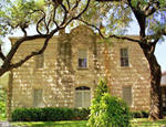 Real  County courthouse