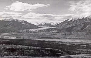 Sept. 9, 1937 photo of Black Rapids Glacier. (click on image for large version.)