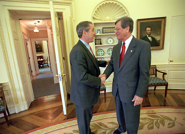 President Bush greets Senator Trent Lott before a lunch meeting March 5, 2001. White House photo by Eric Draper.