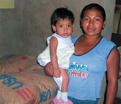 Photo of Iris Cálix, Volunteer. Source: USAID/Honduras Gabriela Chinchilla (click to read more)