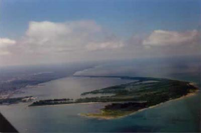 Presque Isle Bay and Presque Isle State Park. Courtesy of PA Sea Grant.