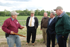 Menendez visits D. Spina and Sons Farm