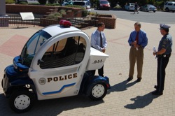 Senator Carper visits Dover Capitol Police