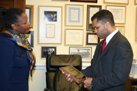 Carolyn Tubbs presenting Congressman Jackson with the American Association for Marriage and Family Therapy's 2008 Distinguished Leadership Award