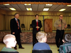 Congressman Boren with Chocataw Nation Chief Greg Pyle at the Bokoshe School