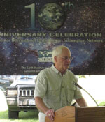 Robert Worrest, retiring CIESIN employee, is honored at CIESIN's Tenth Anniversary Party June 20.