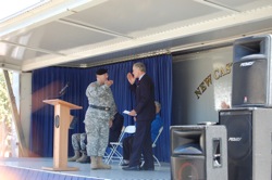 Senator Carper greets General Vavala