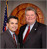 Seattle Mayor Greg Nickels with Seattle City Light Superintendent Jorge Carrasco