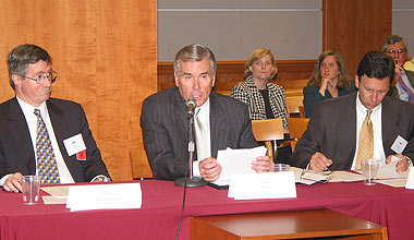 Glenn Britt, Chairman & CEO, Time Warner Cable; Tom Kane, General Manager, WABC; Frank Sesno, CNN