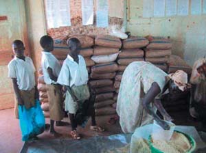 Photo: USAID helps people living with HIV/AIDS through a food distribution point in Mbale-Ngagama, Uganda.